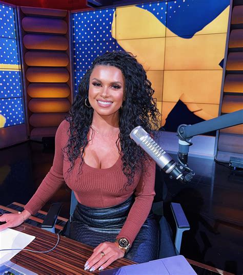 sexy joy taylor|FS1's Joy Taylor Breaks Internet With Beach Pic.